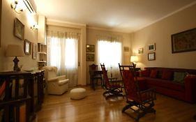 Anna Holiday House
